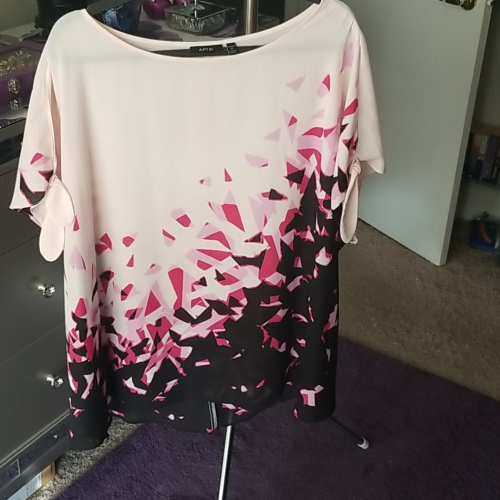 APT 9 PLUS BLOUSE